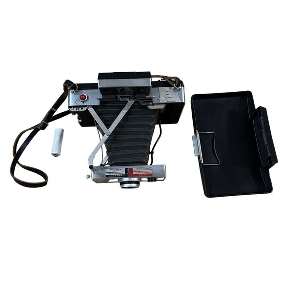 Vintage Polaroid Automatic 100 Land Camera With Case & Strap, Working Untested - Picture 1 of 5